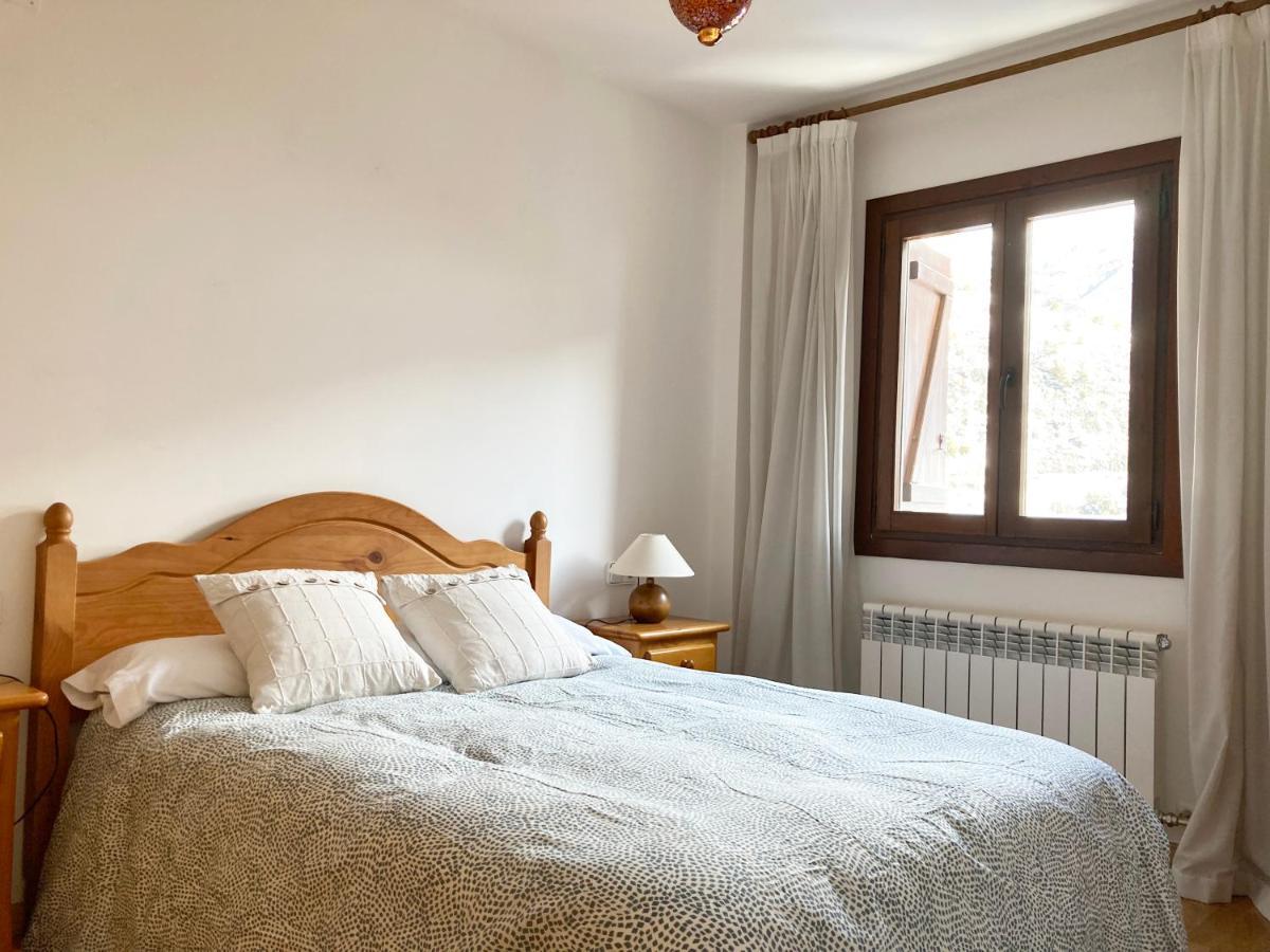 Apartamento Tarmanones Escarrilla Exterior foto
